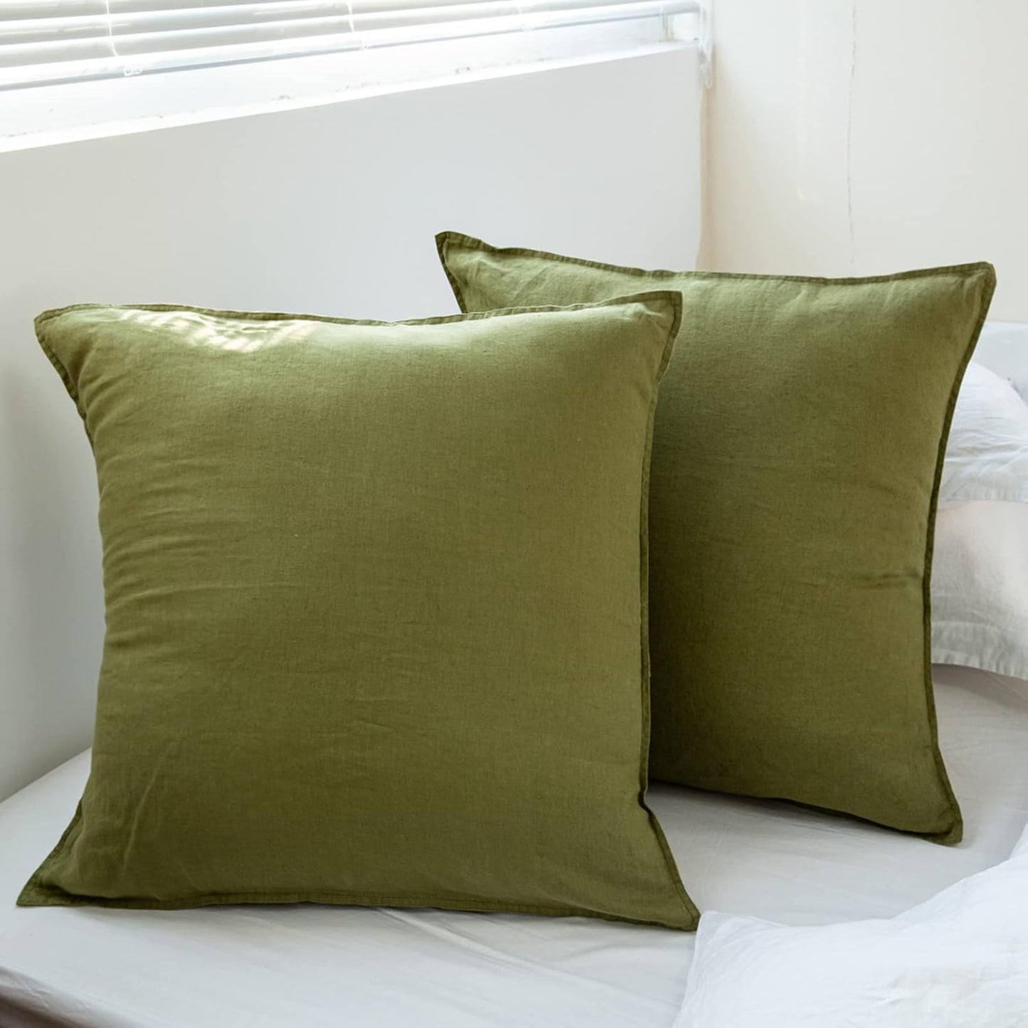 Simple&Opulence 100% Linen Duvet Cover Set 3pcs Basic Style Natural French Washed Flax Solid Color Soft Breathable Farmhouse Bedding with Button Closure - White, Queen