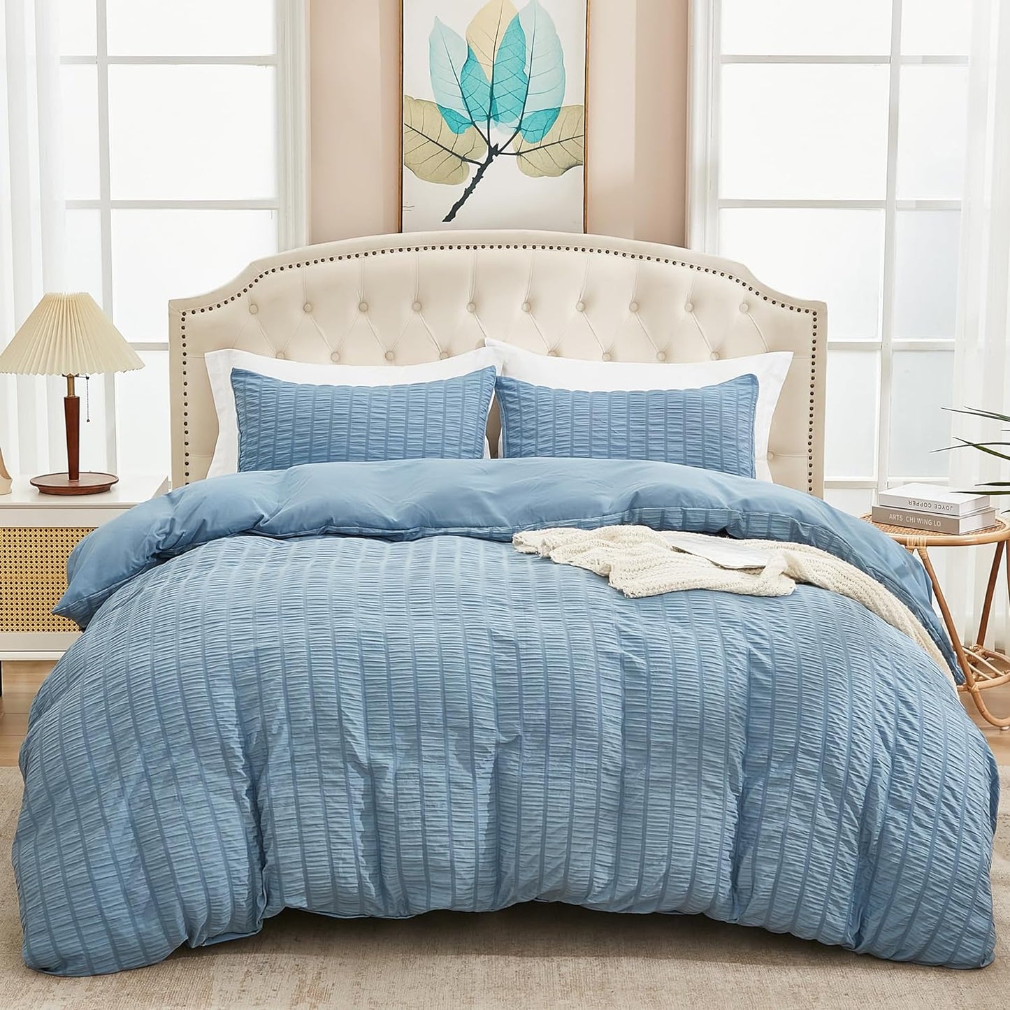 AveLom White Duvet Cover King (104 x 90 inches), 3 Pieces (1 Duvet Cover + 2 Pillow Cases), Seersucker Textured Ultra Soft Washed Microfiber, Textured Duvet Cover with Zipper Closure, Corner Ties