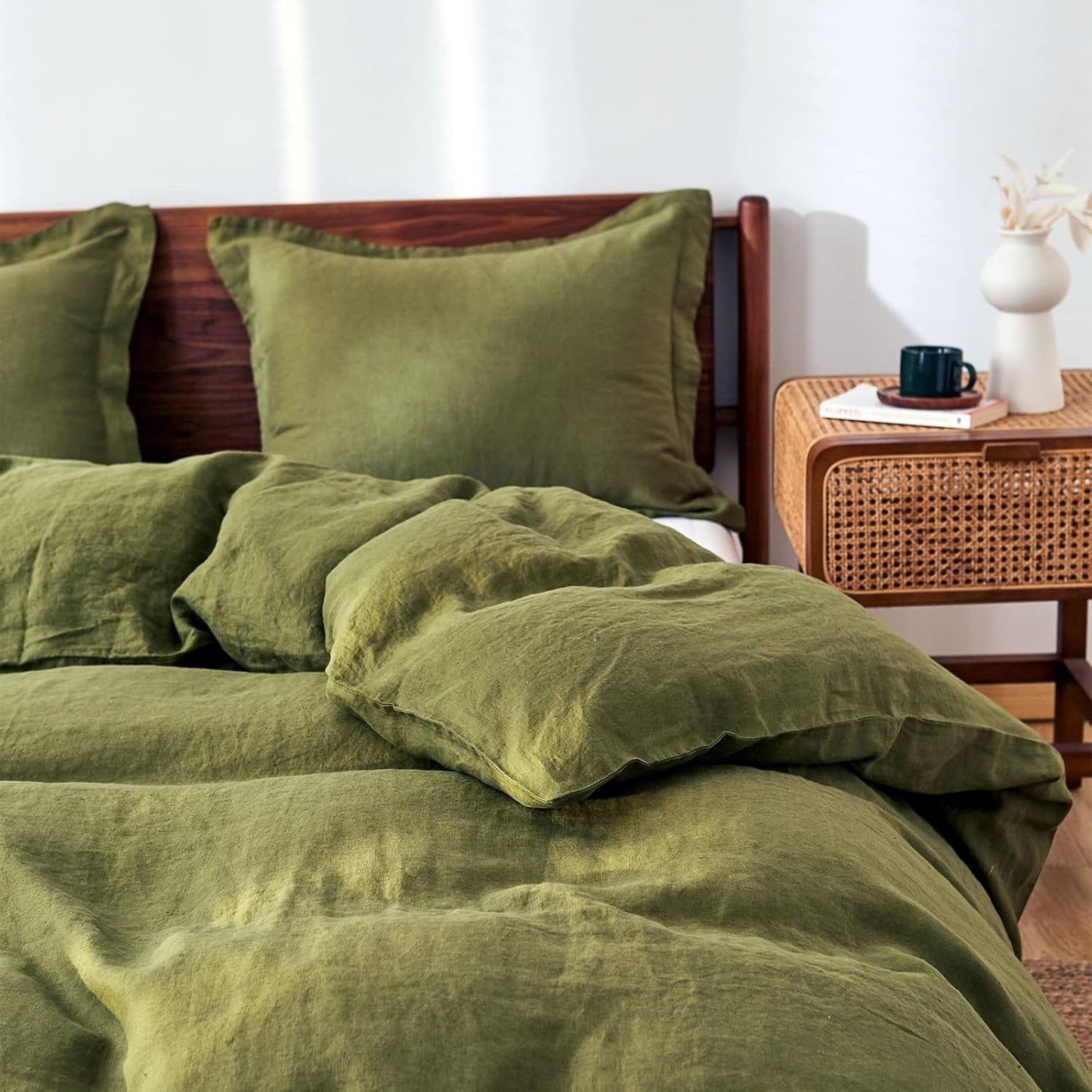 Simple&Opulence 100% Linen Duvet Cover Set 3pcs Basic Style Natural French Washed Flax Solid Color Soft Breathable Farmhouse Bedding with Button Closure - White, Queen