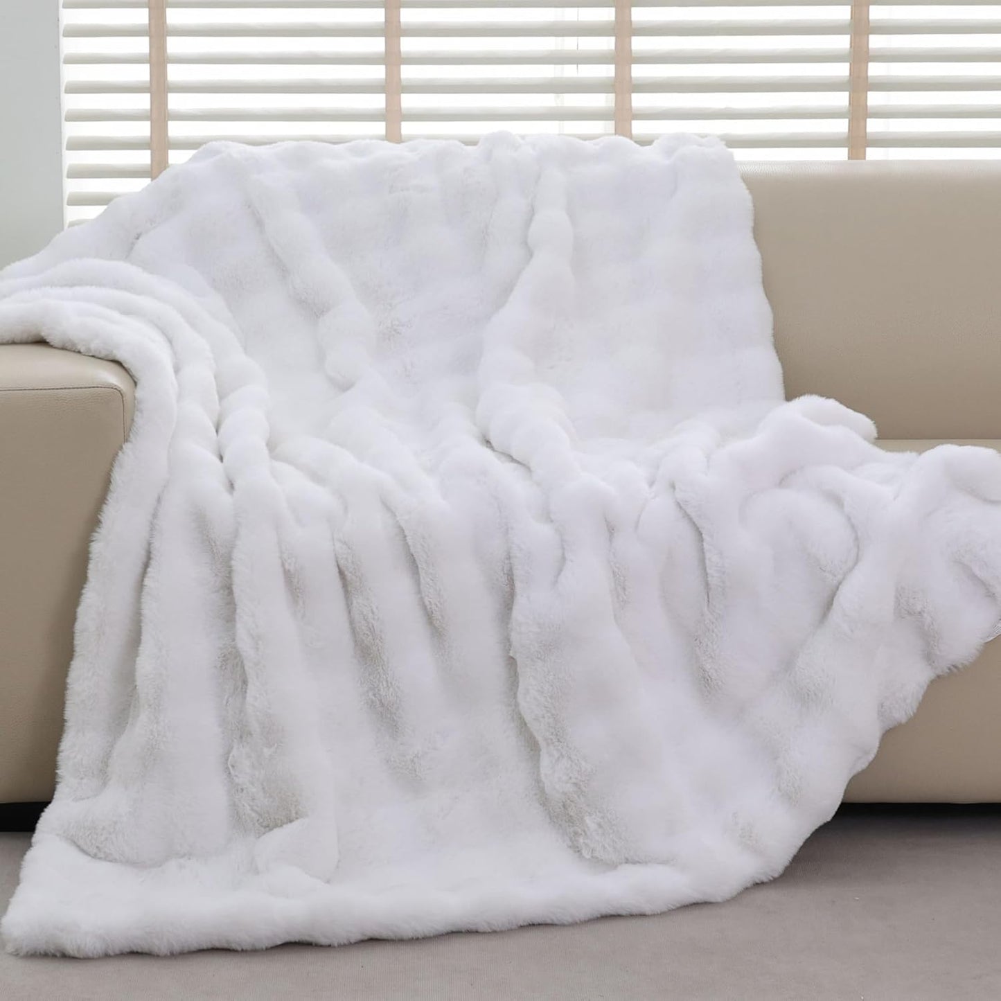 Fuzzy Cozy Super Soft Faux Fur Blanket Black 50x60 Inch Fluffy Plush Thick Throw Blanket for Couch Bed Sofa