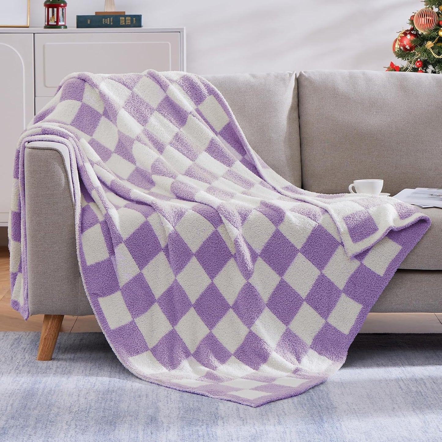 WRENSONGE Checkered Throw Blanket, Sage Green Soft Cozy Fluffy Hand Made Throw Blankets for Couch, Sofa, Chair, Bed, Camping, Picnic, Travel Lightweight Bed Blankets for Women Mothers Birthday Gifts