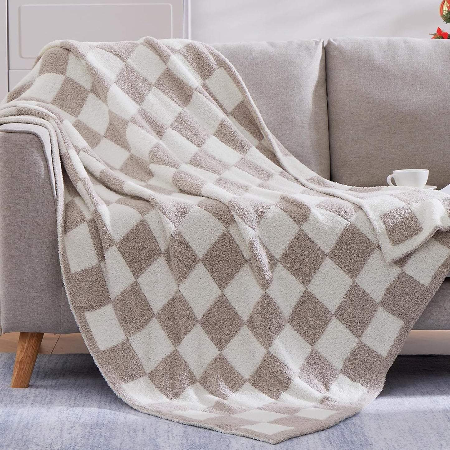 WRENSONGE Checkered Throw Blanket, Sage Green Soft Cozy Fluffy Hand Made Throw Blankets for Couch, Sofa, Chair, Bed, Camping, Picnic, Travel Lightweight Bed Blankets for Women Mothers Birthday Gifts