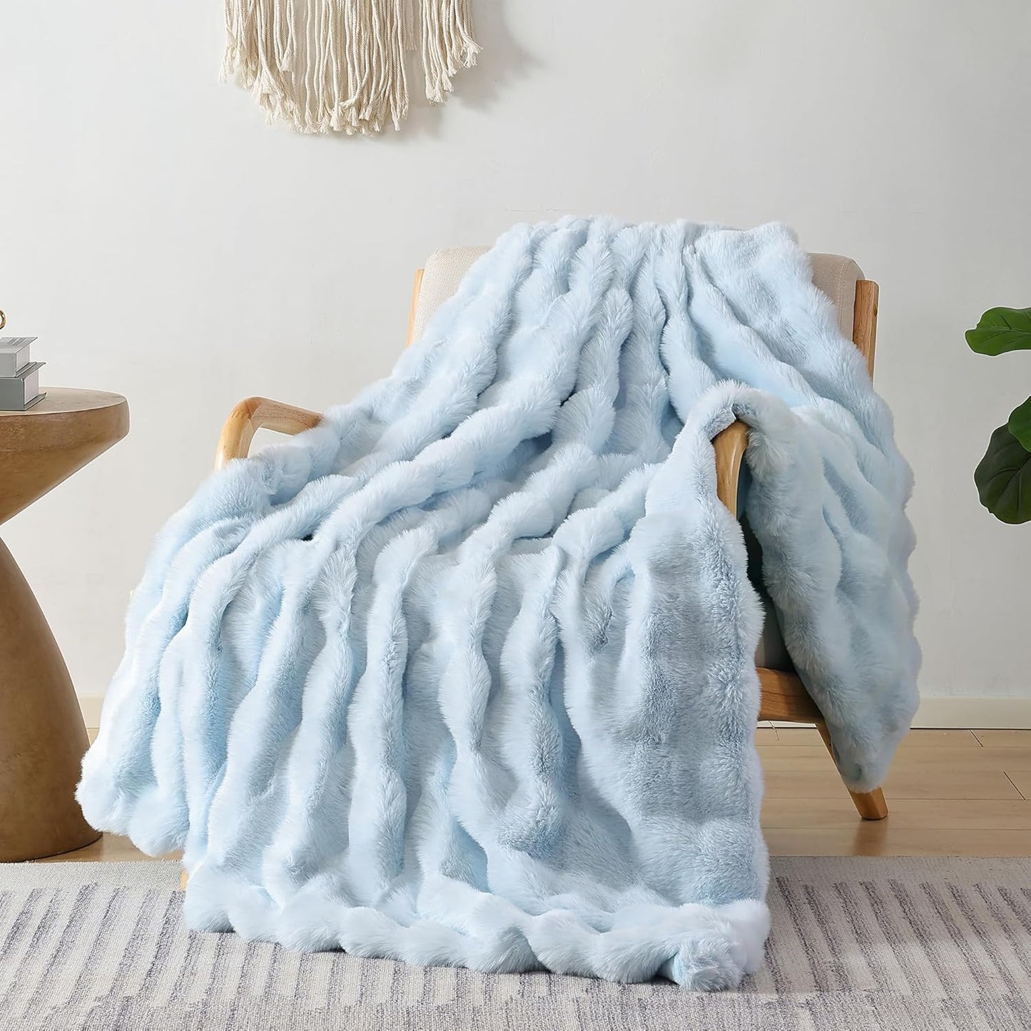 Smoofy Faux Fur Throw Blanket for Couch – Blush Pink Fluffy Cozy Rabbit Fleece, Plush Soft Bubble Blanket for Sofa & Bed, for Mom, Warm Fuzzy Home Room Decor Throw 50" x 60"