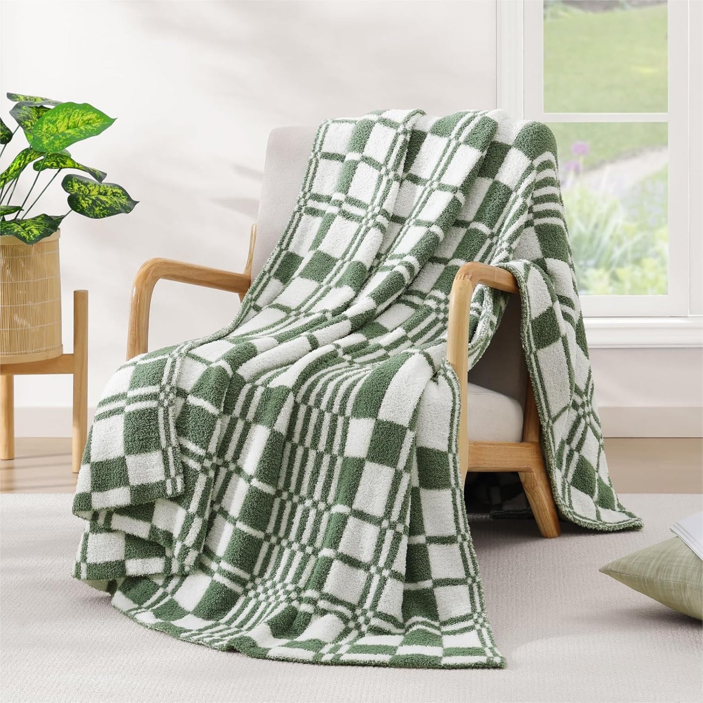 WRENSONGE Checkered Throw Blanket, Sage Green Soft Cozy Fluffy Hand Made Throw Blankets for Couch, Sofa, Chair, Bed, Camping, Picnic, Travel Lightweight Bed Blankets for Women Mothers Birthday Gifts