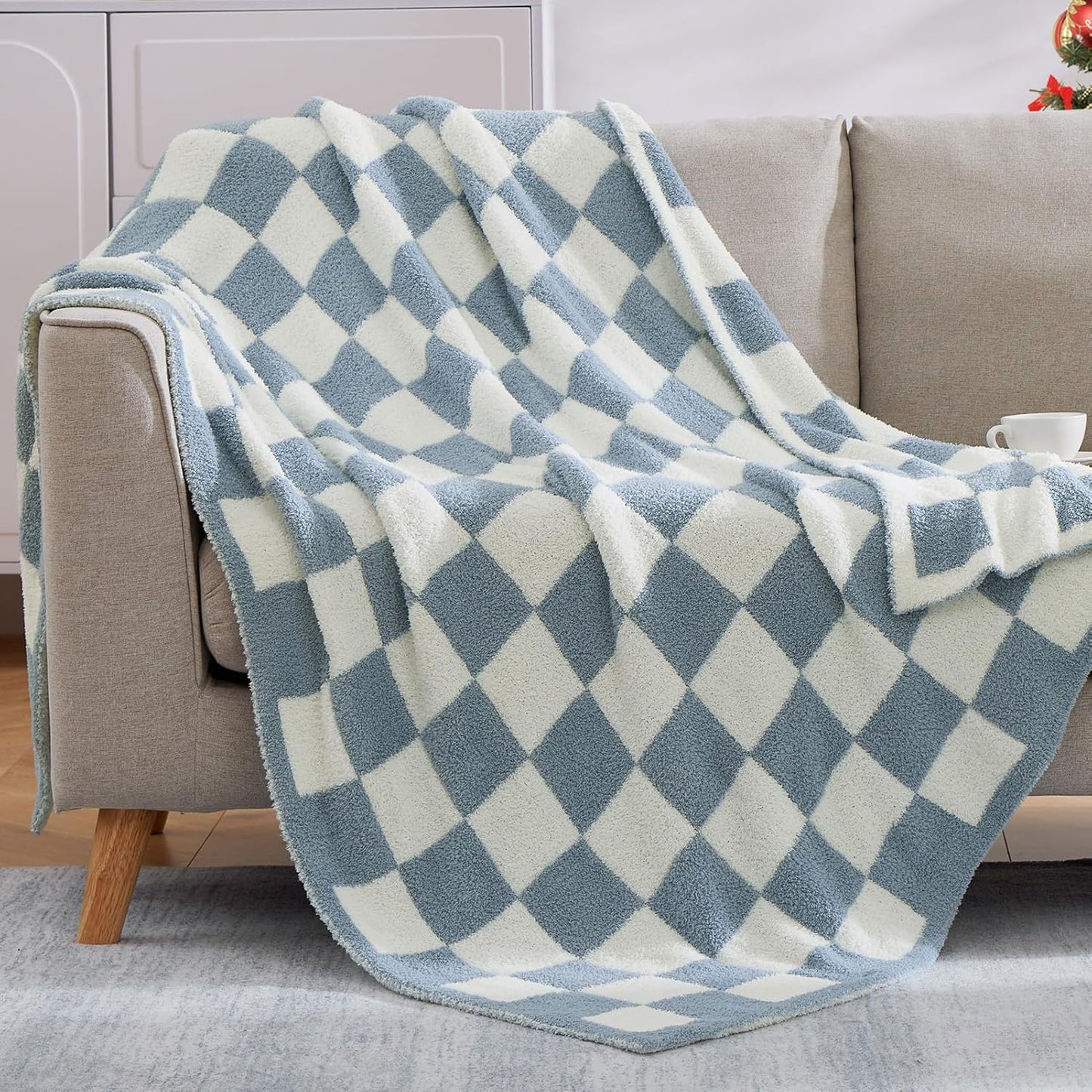 WRENSONGE Checkered Throw Blanket, Sage Green Soft Cozy Fluffy Hand Made Throw Blankets for Couch, Sofa, Chair, Bed, Camping, Picnic, Travel Lightweight Bed Blankets for Women Mothers Birthday Gifts