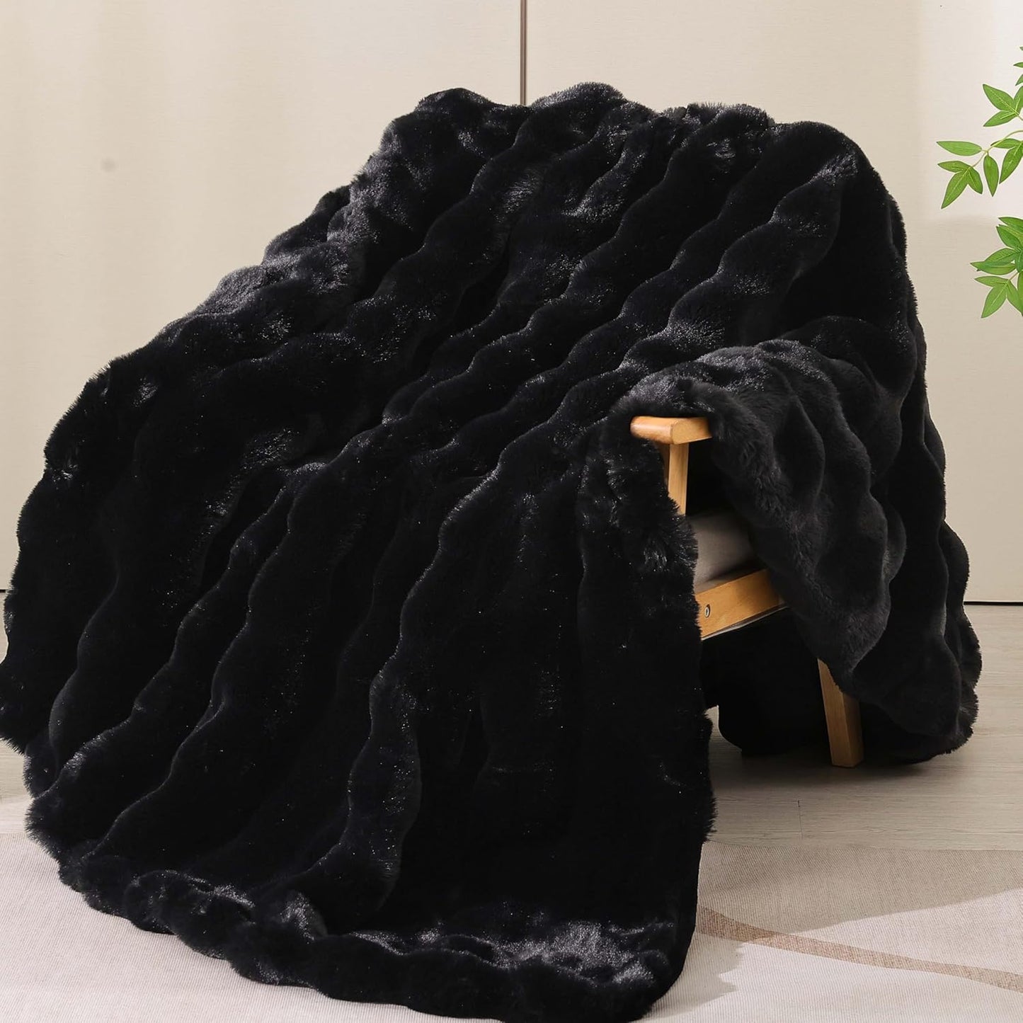 Fuzzy Cozy Super Soft Faux Fur Blanket Black 50x60 Inch Fluffy Plush Thick Throw Blanket for Couch Bed Sofa