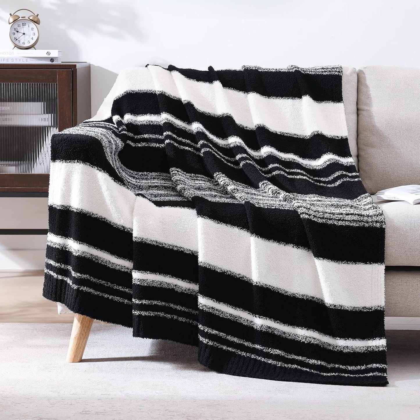 WRENSONGE Checkered Throw Blanket, Sage Green Soft Cozy Fluffy Hand Made Throw Blankets for Couch, Sofa, Chair, Bed, Camping, Picnic, Travel Lightweight Bed Blankets for Women Mothers Birthday Gifts